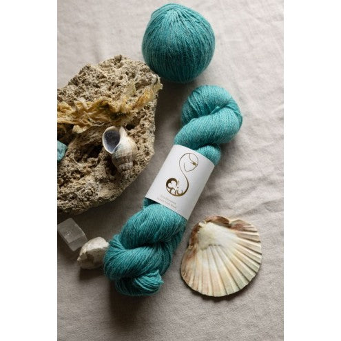 Elements DK Hank