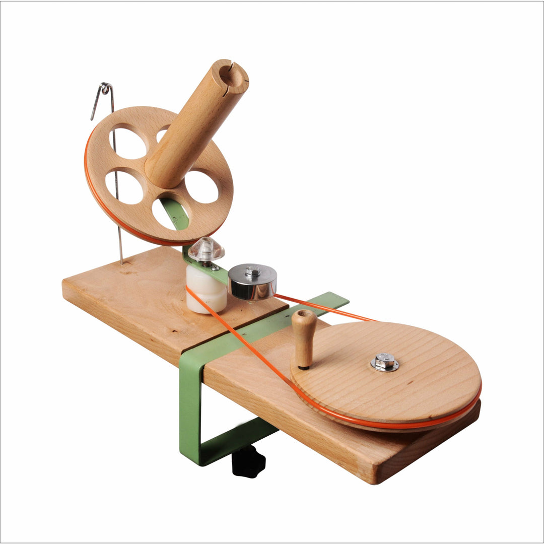 Wool winder natural